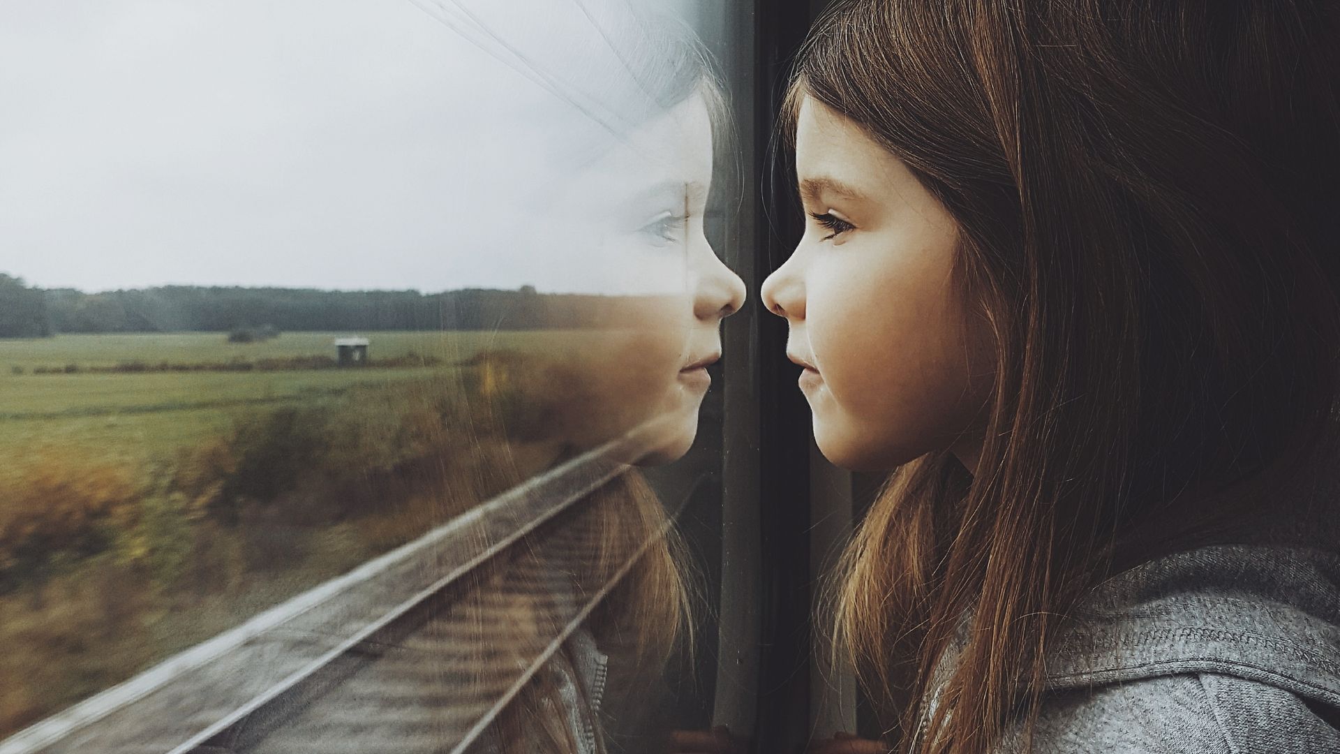 Mädchen im Zug